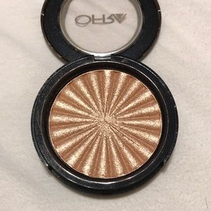 OFRA Makeup - Ofra x NikkiTutorials Highlighter in Glow Goals OFRA Makeup - Ofra x NikkiTutorials Highlighter in Glow Goals